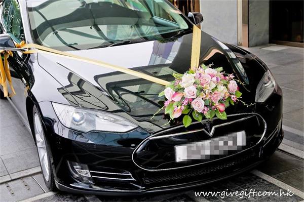 Wedding Car Flower Decoration